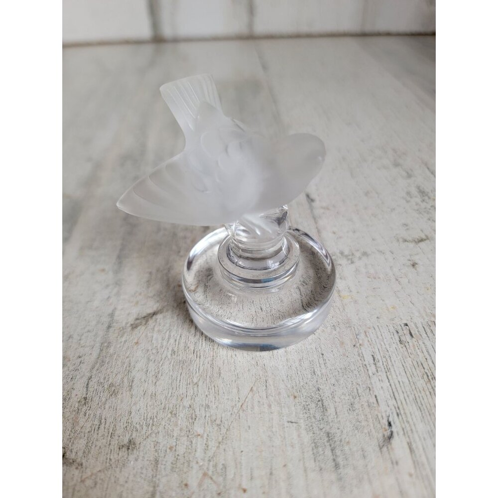 Lalique Crystal frosted bird night Gale Sparrow‎ vintage home decor figure
